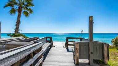 Beachside Grounds & Amenities Beachside Grounds & Amenities