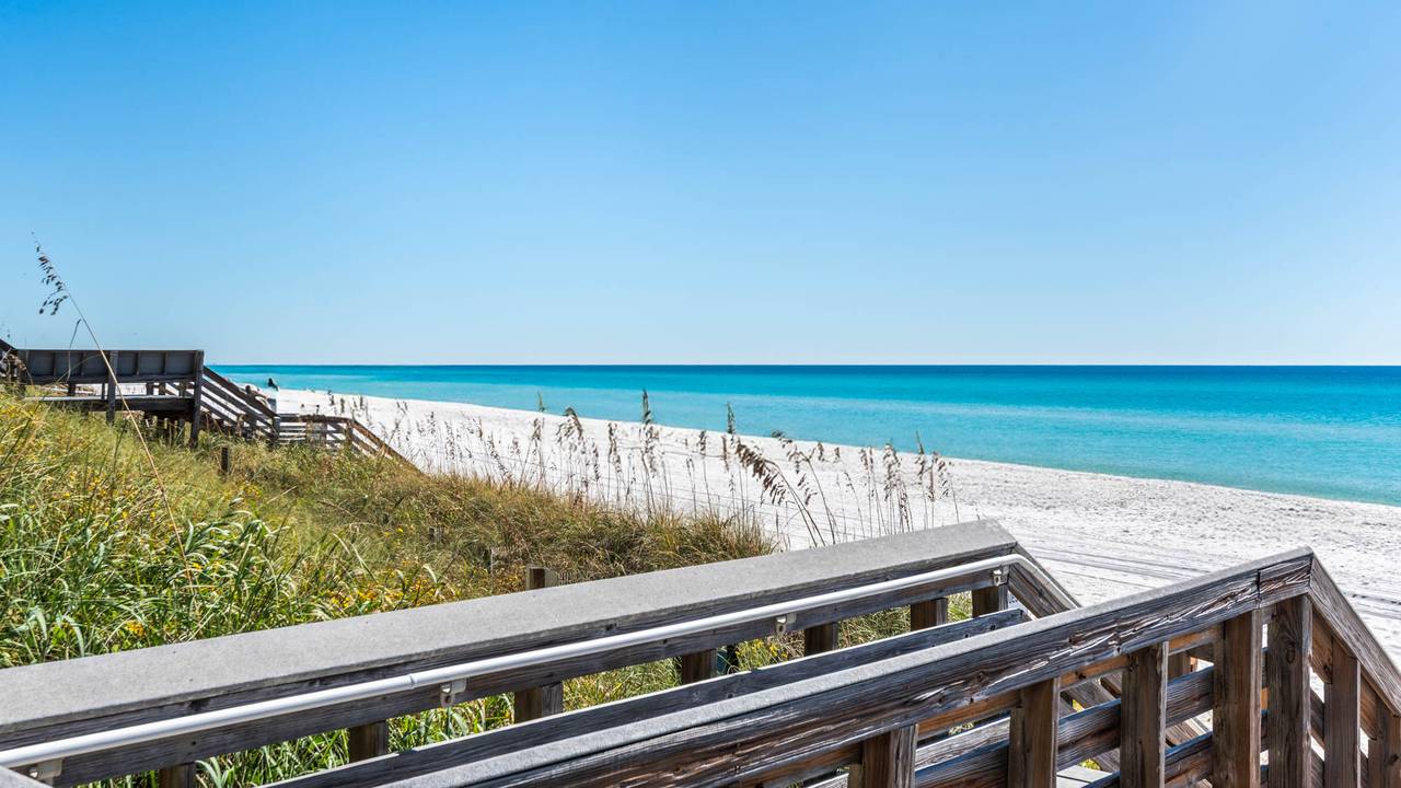 Beachside Grounds & Amenities Beachside Grounds & Amenities