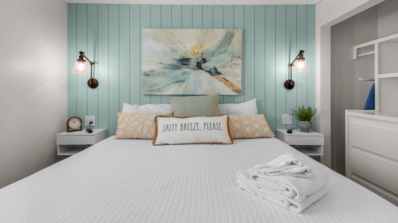 Beachside Condo 21 King Bedroom Beachside Condo 21 King Bedroom