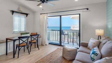 Beachside Condo 21 Main Living Area Beachside Condo 21 Main Living Area