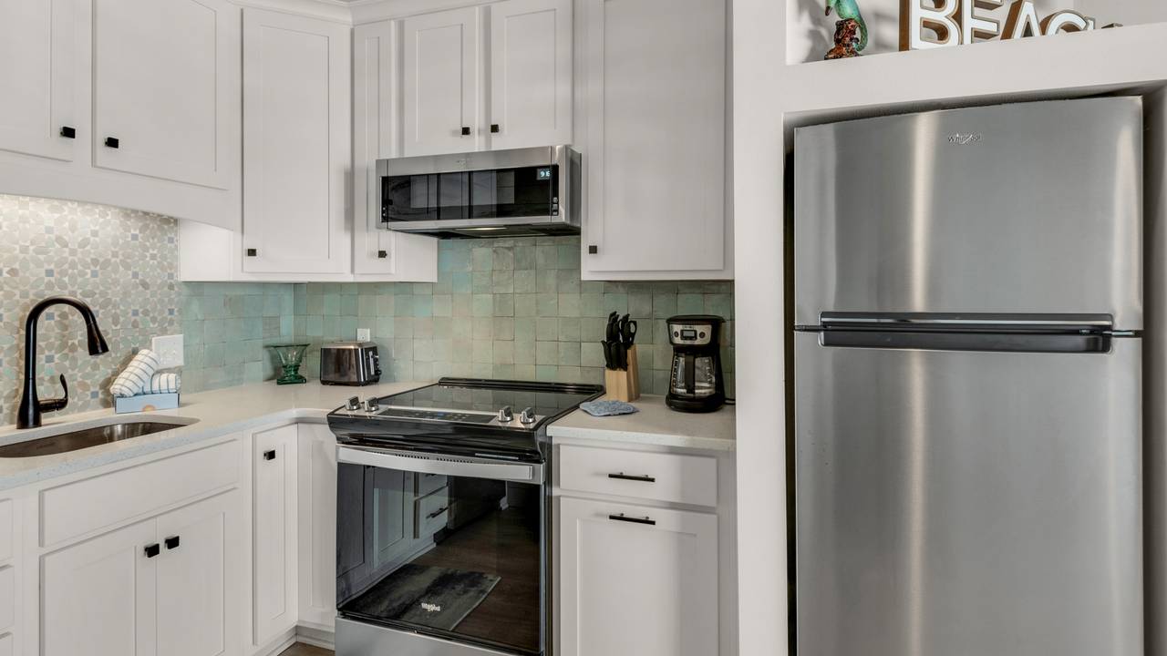 Beachside Condo 21 Kitchen Beachside Condo 21 Kitchen