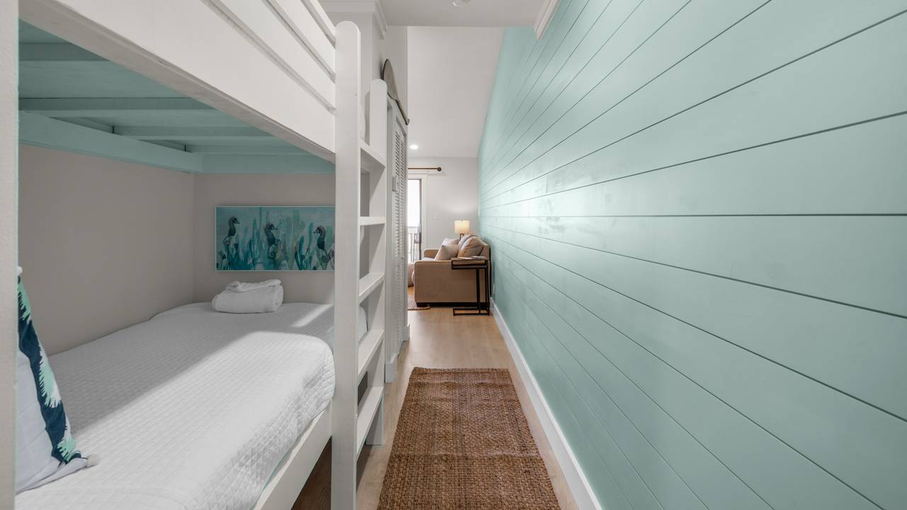 Beachside Condo 21 Built in Bunks Beachside Condo 21 Built in Bunks