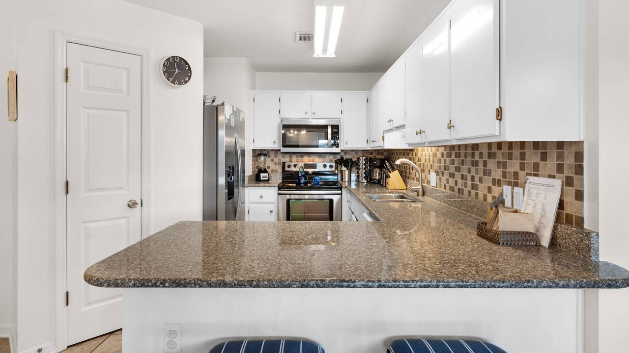 Beachside Villas 132 - Kitchen area Beachside Villas 132 - Kitchen area