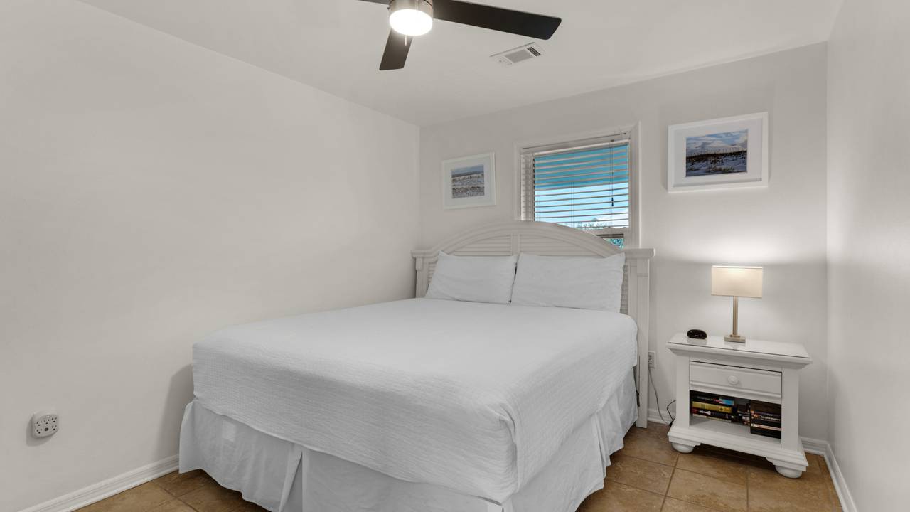 Beachside Villas 132 - Bedroom 2 Beachside Villas 132 - Bedroom 2