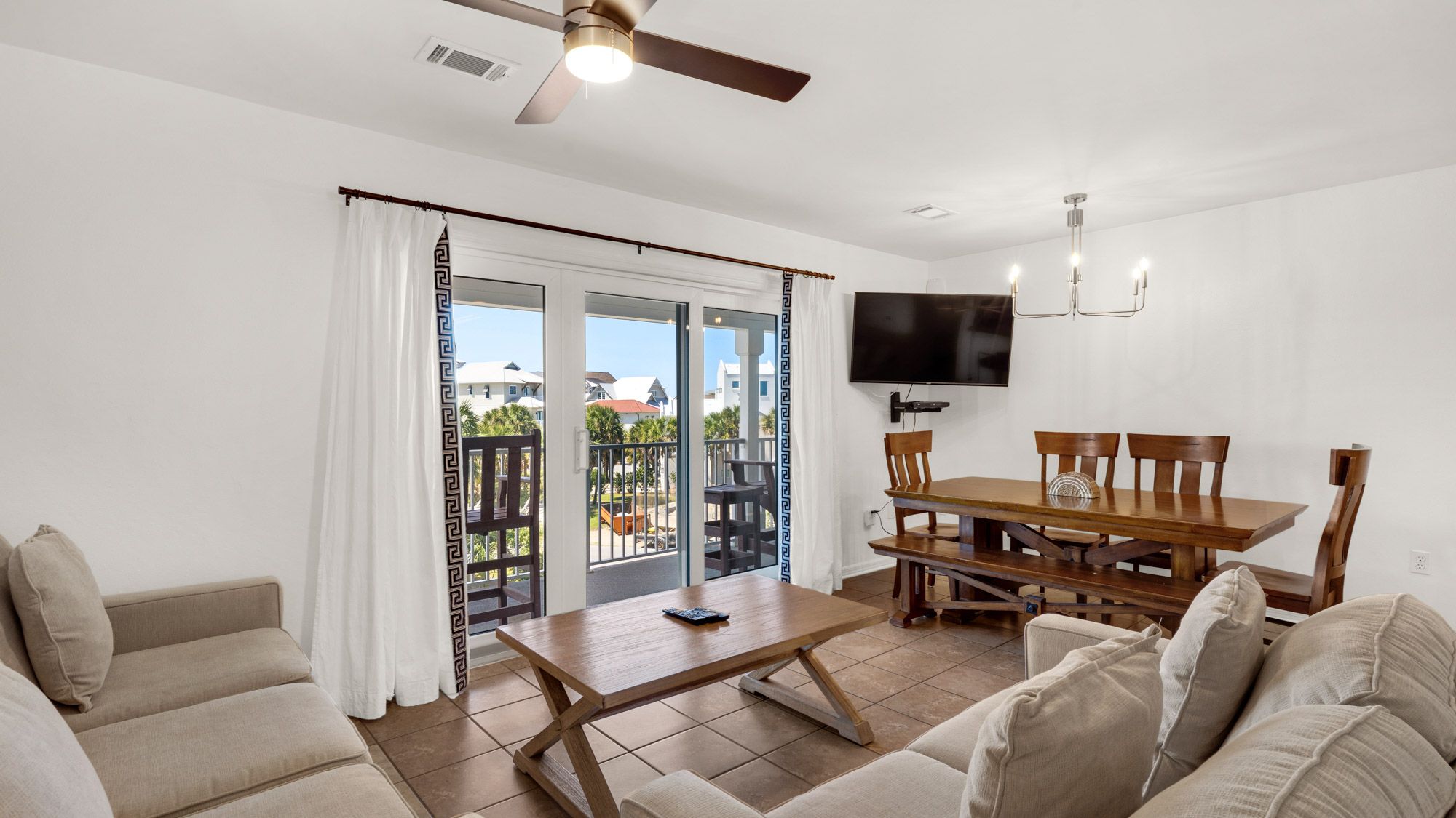 Beachside Villas 132 - Living area