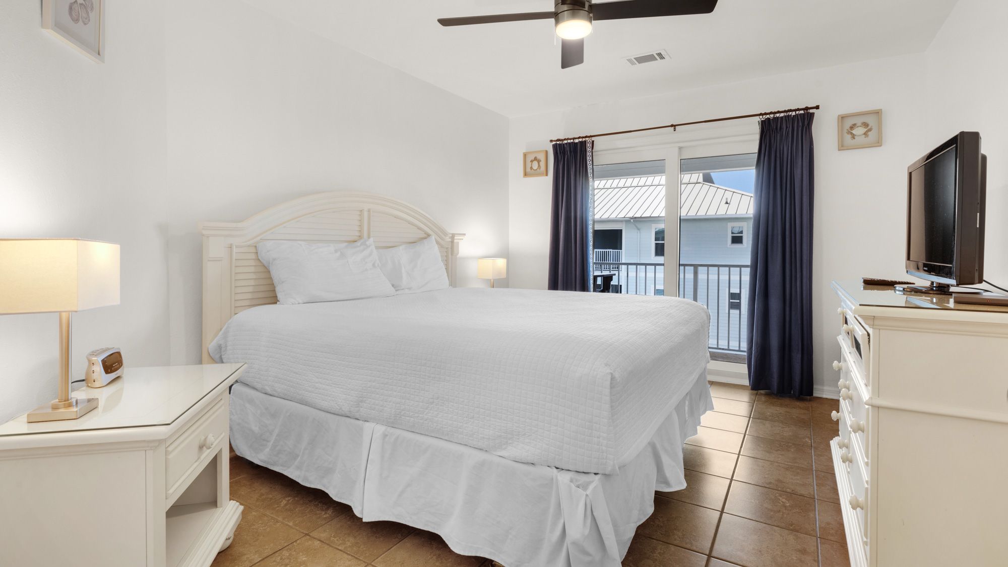 Beachside Villas 132 - Bedroom 1