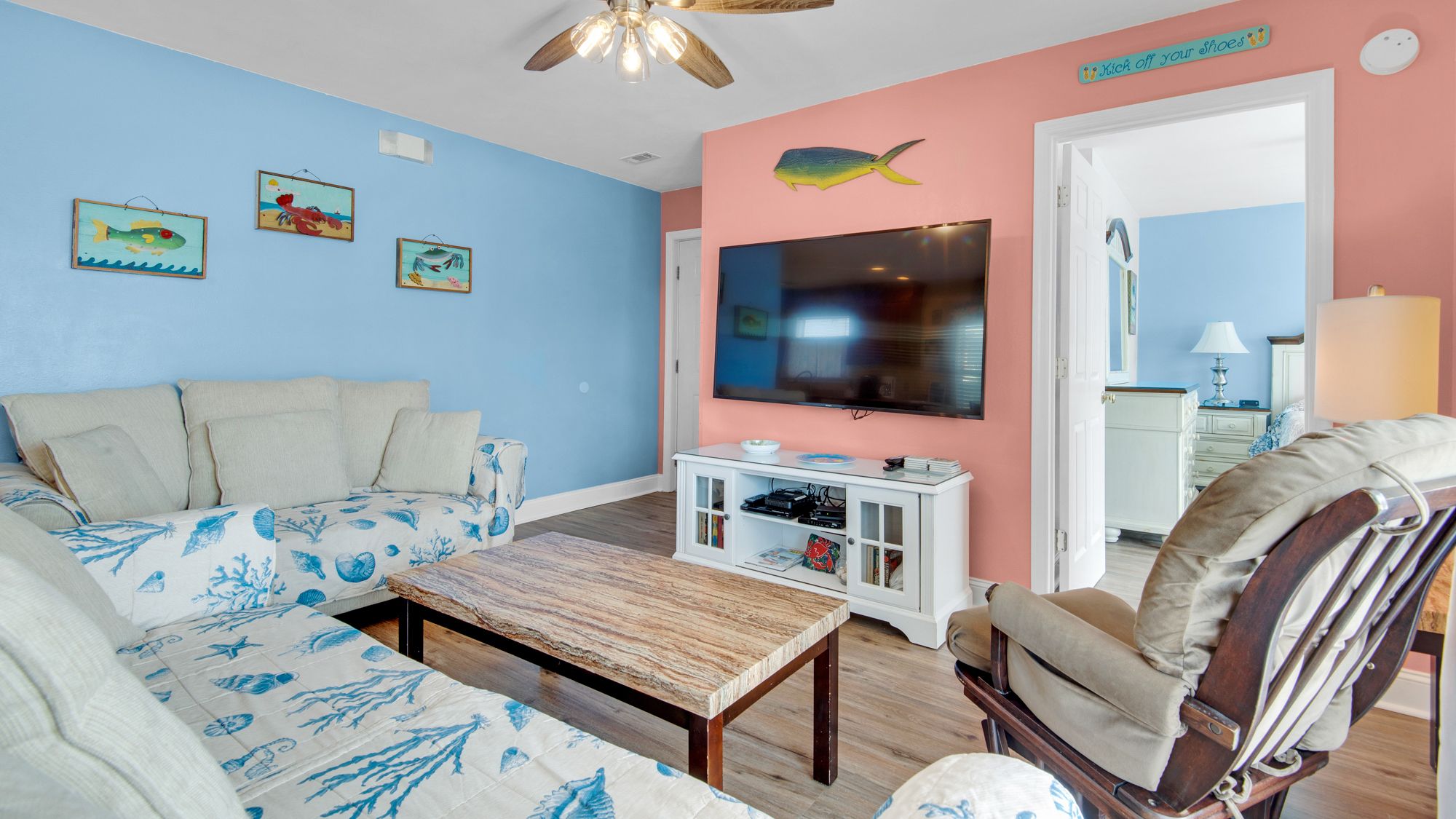 Beachside Villas 221 Main Living Area