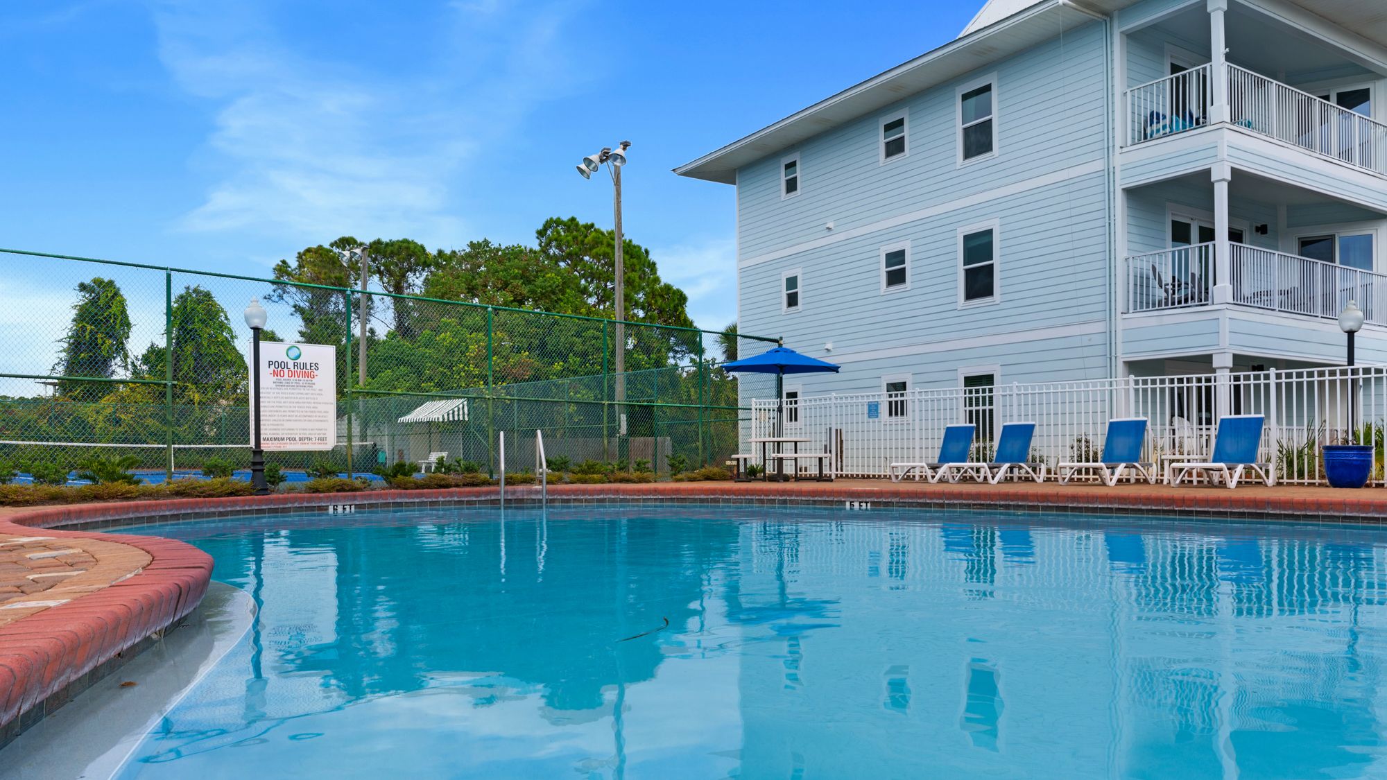 Beachside Villas Grounds & Amenities