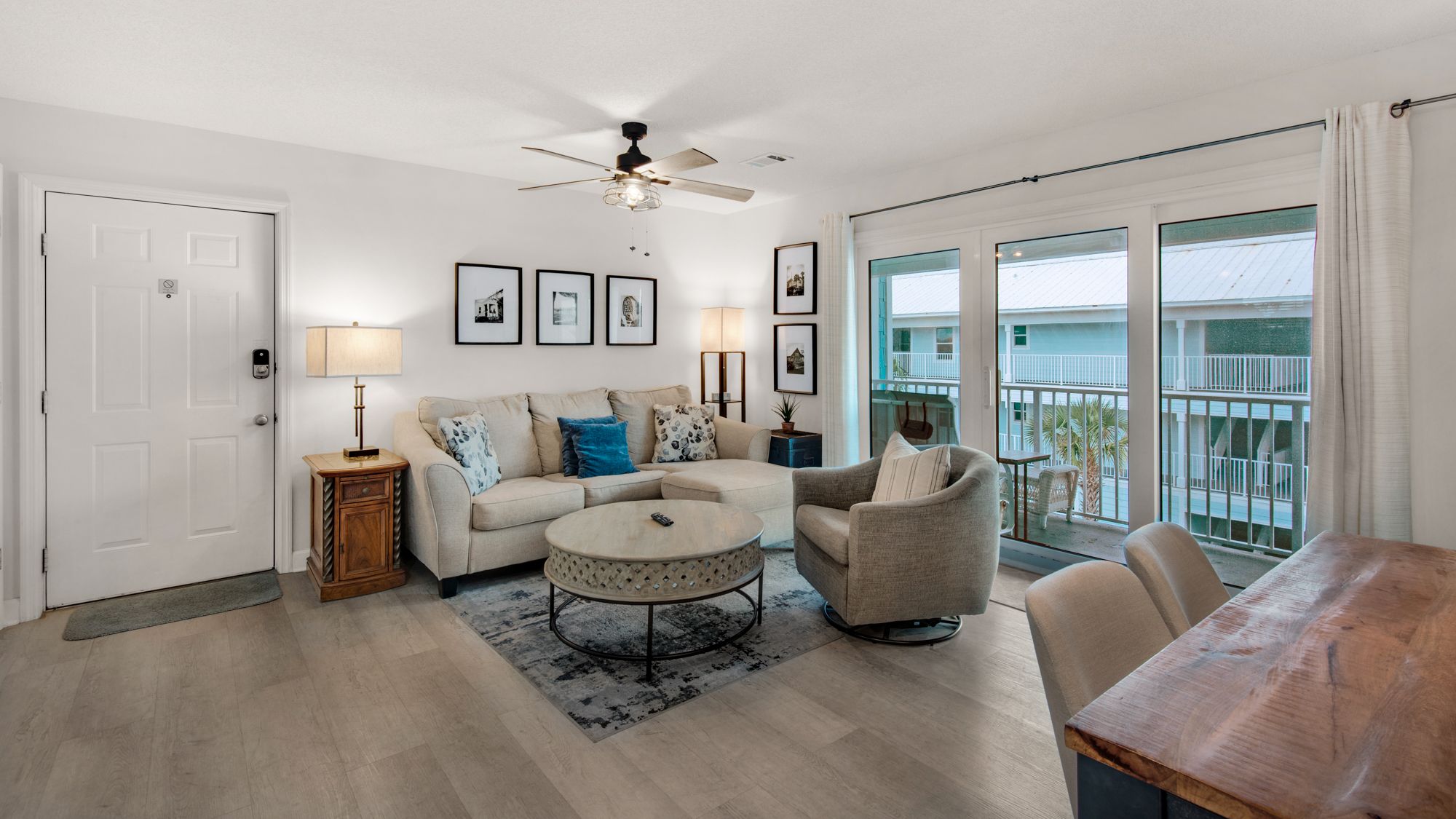 Beachside Villas 232 Living Area