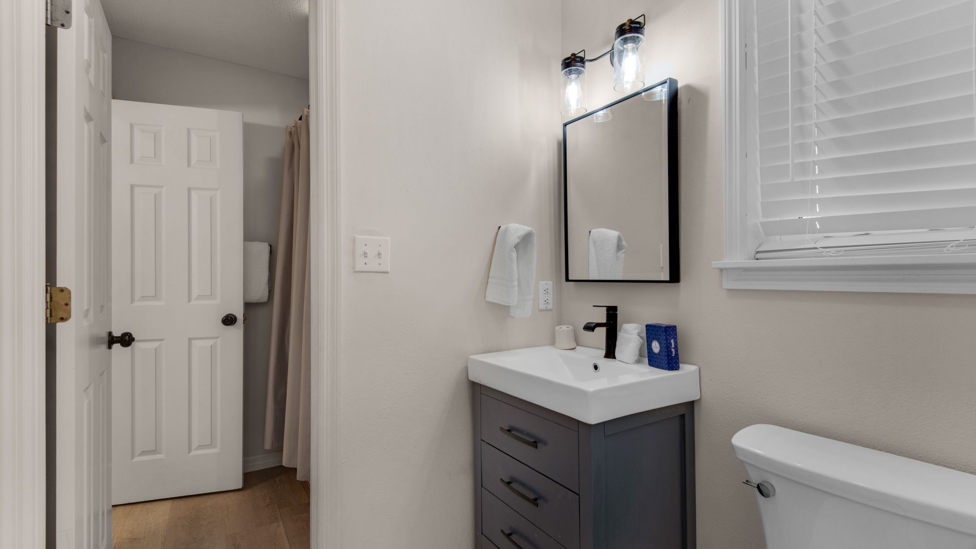 Beachside Villas 232 Bathroom