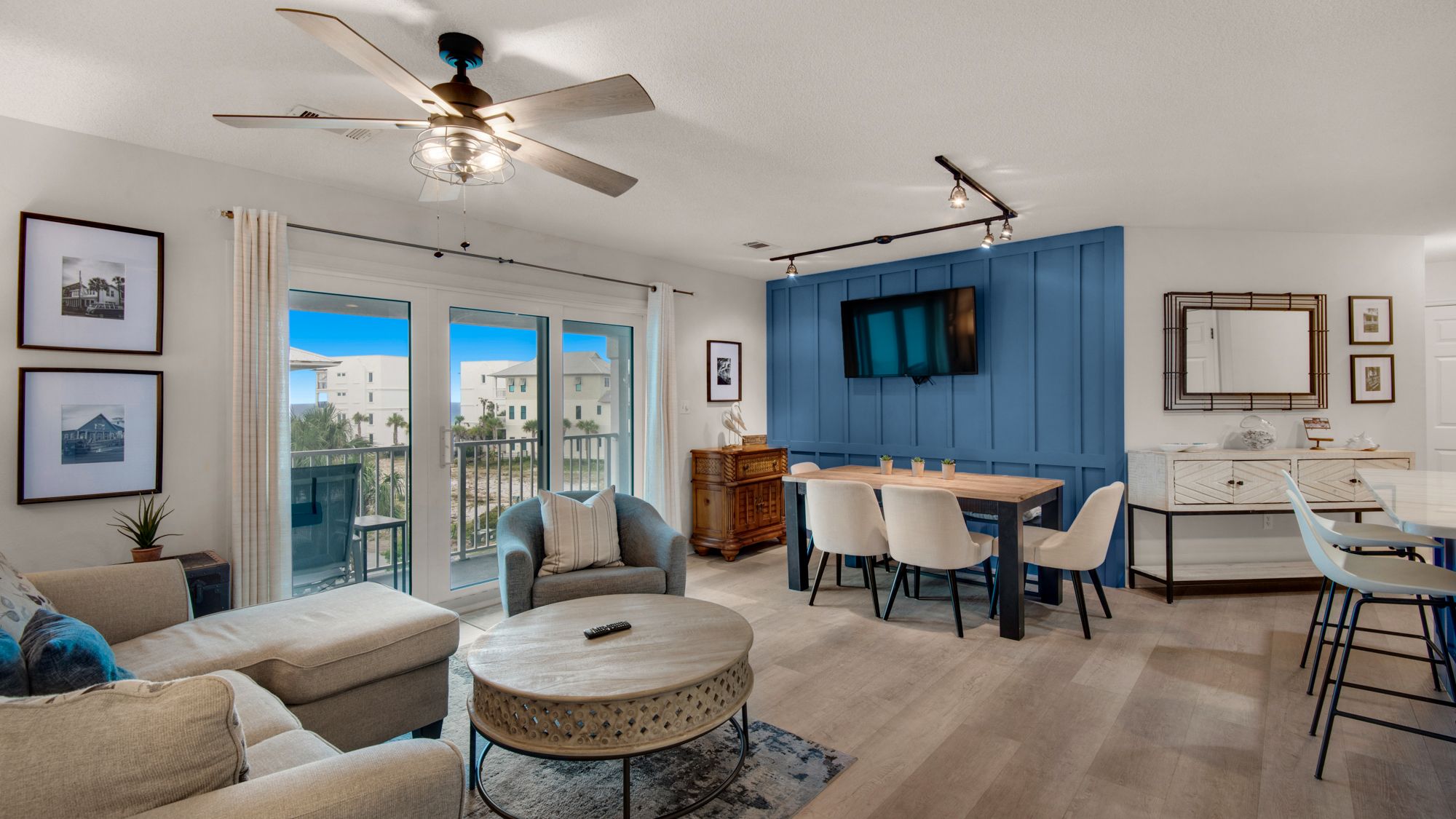 Beachside Villas 232 Living Area and Dining Table