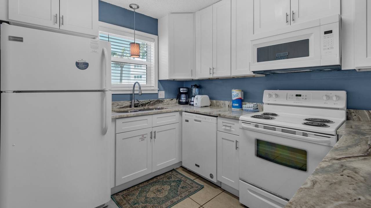 Beachside Villas 513 Kitchen Beachside Villas 513 Kitchen