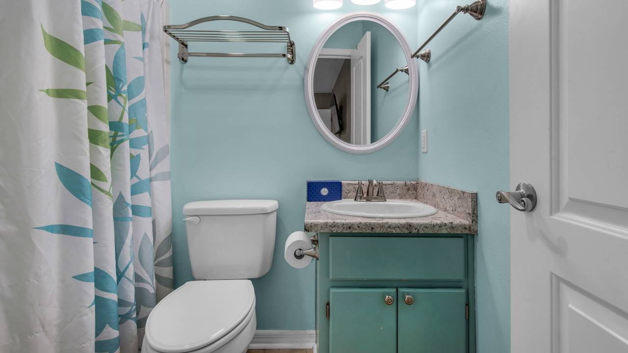 Beachside Villas 513 Bathroom Beachside Villas 513 Bathroom