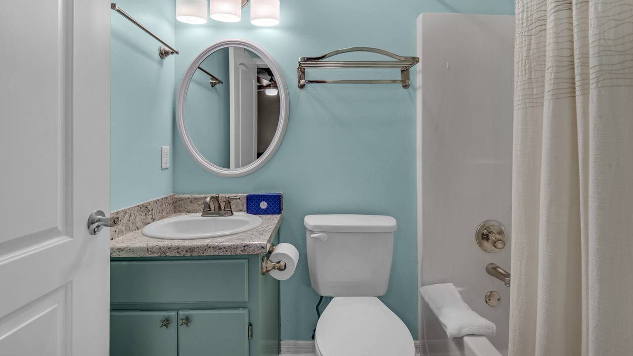 Beachside Villas 513 Bathroom Beachside Villas 513 Bathroom