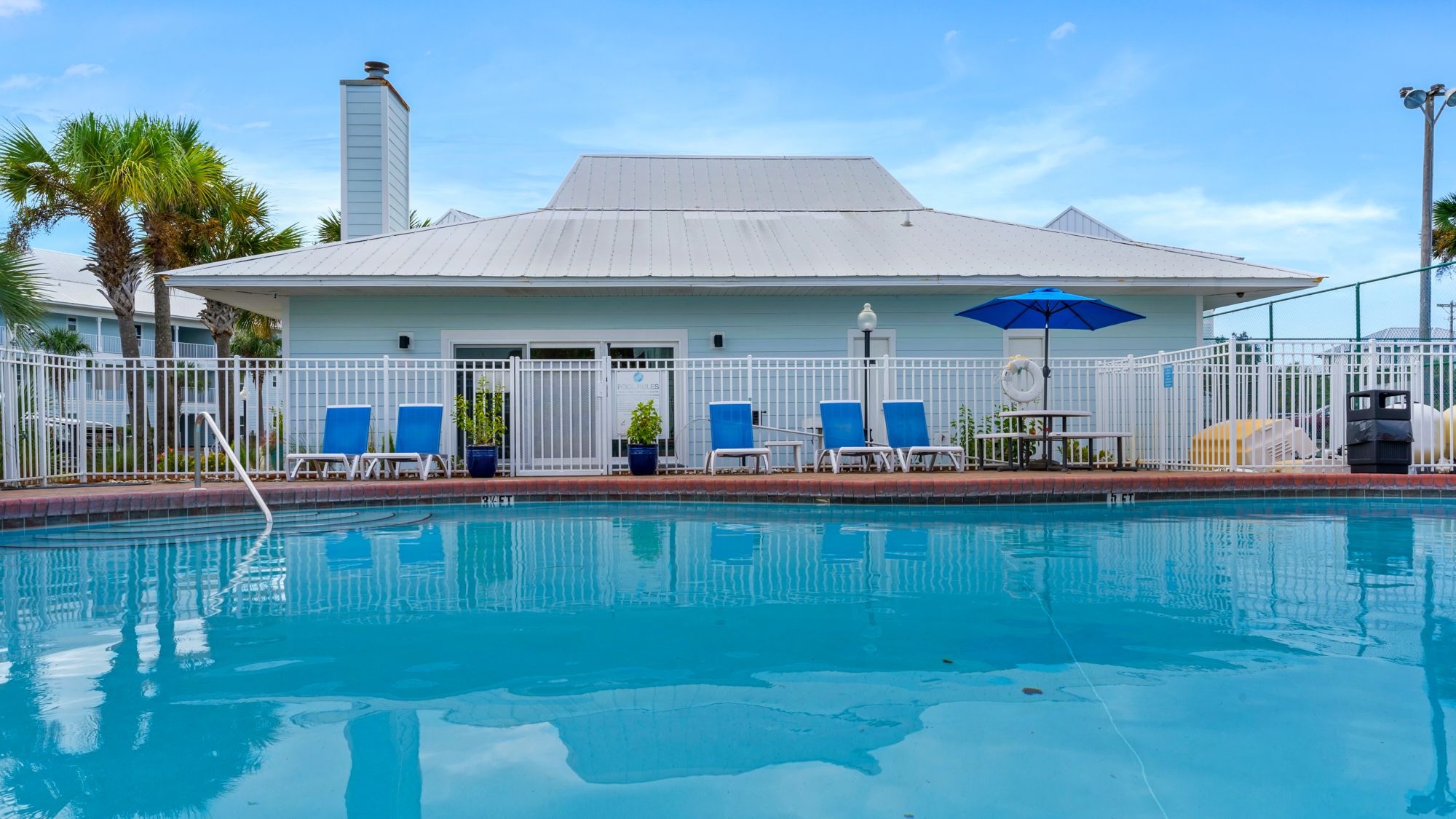 Beachside Villas Grounds & Amenities