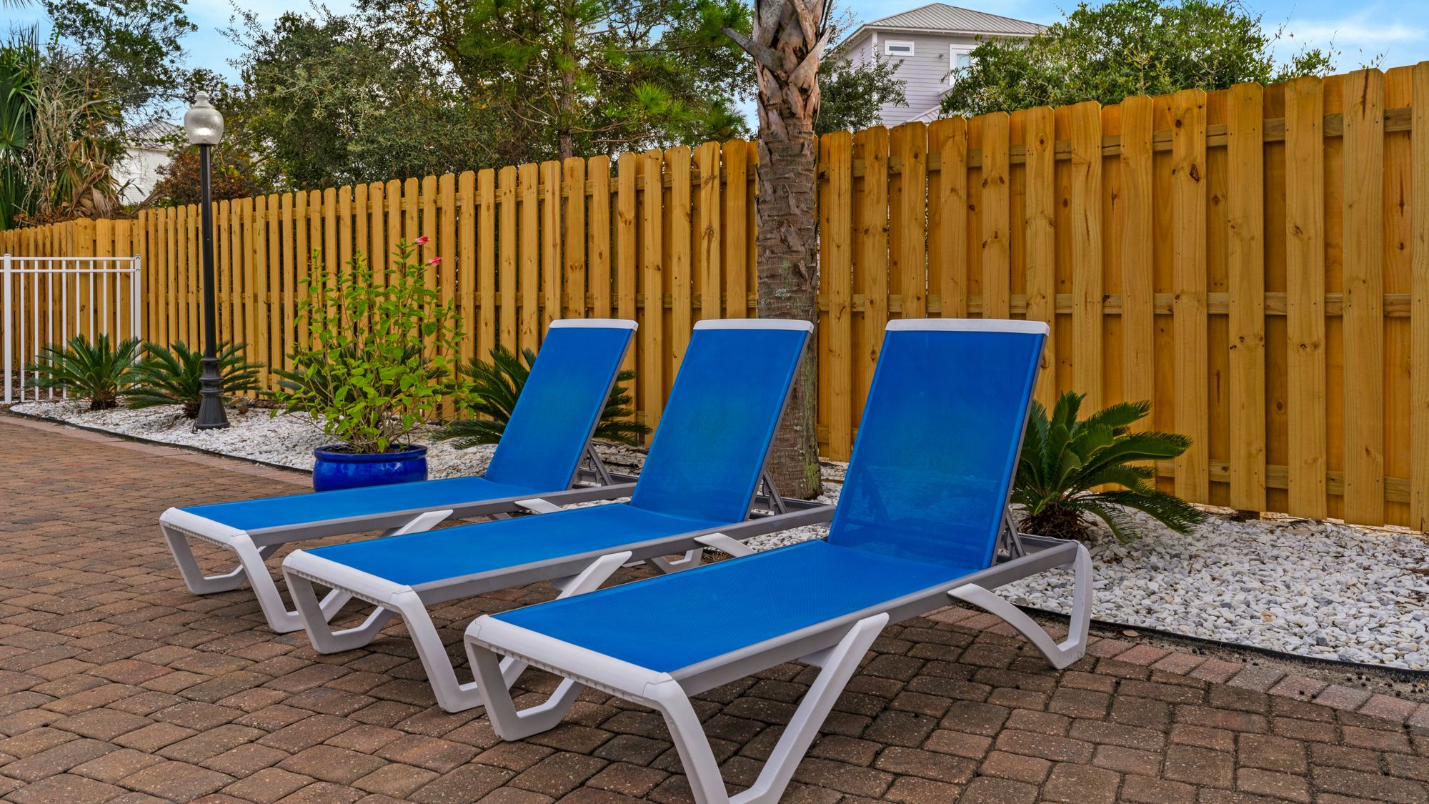 Beachside Villas Grounds & Amenities