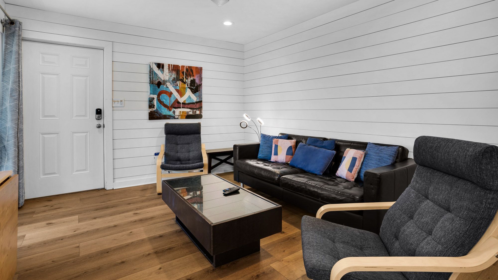 Beachside Villas 612 - Living area