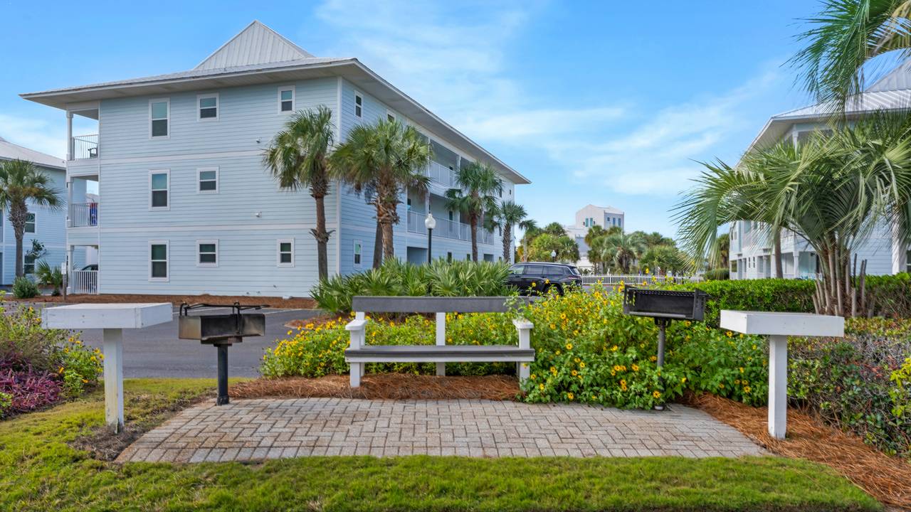 Beachside Villas Grounds & Amenities Beachside Villas Grounds & Amenities