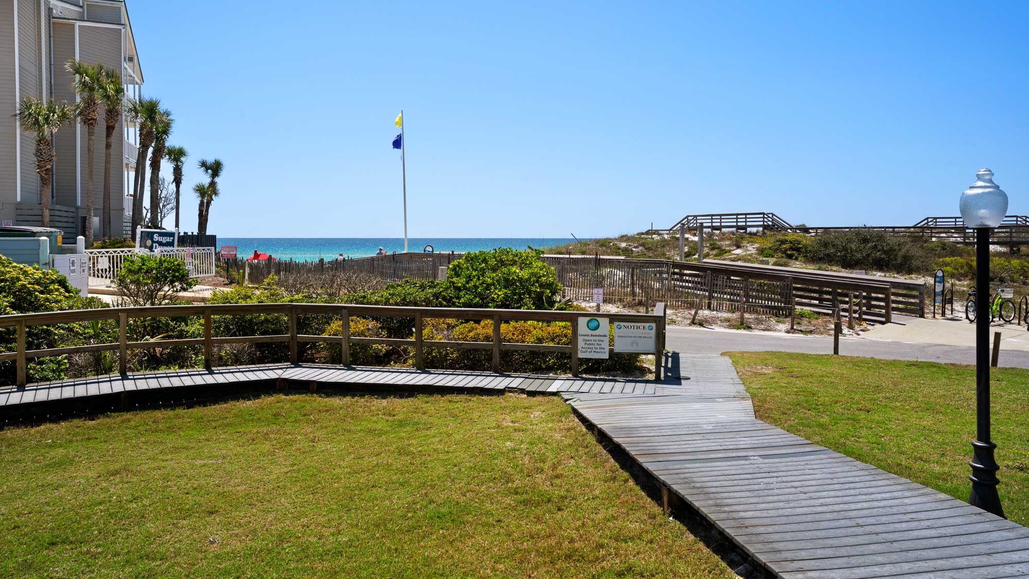 Beachside Villas 612 - Walk