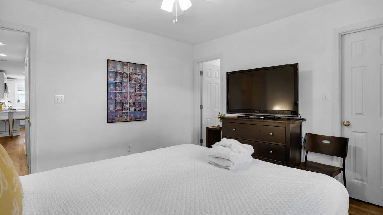 Beachside Villas 612 - Bedroom 1 Beachside Villas 612 - Bedroom 1