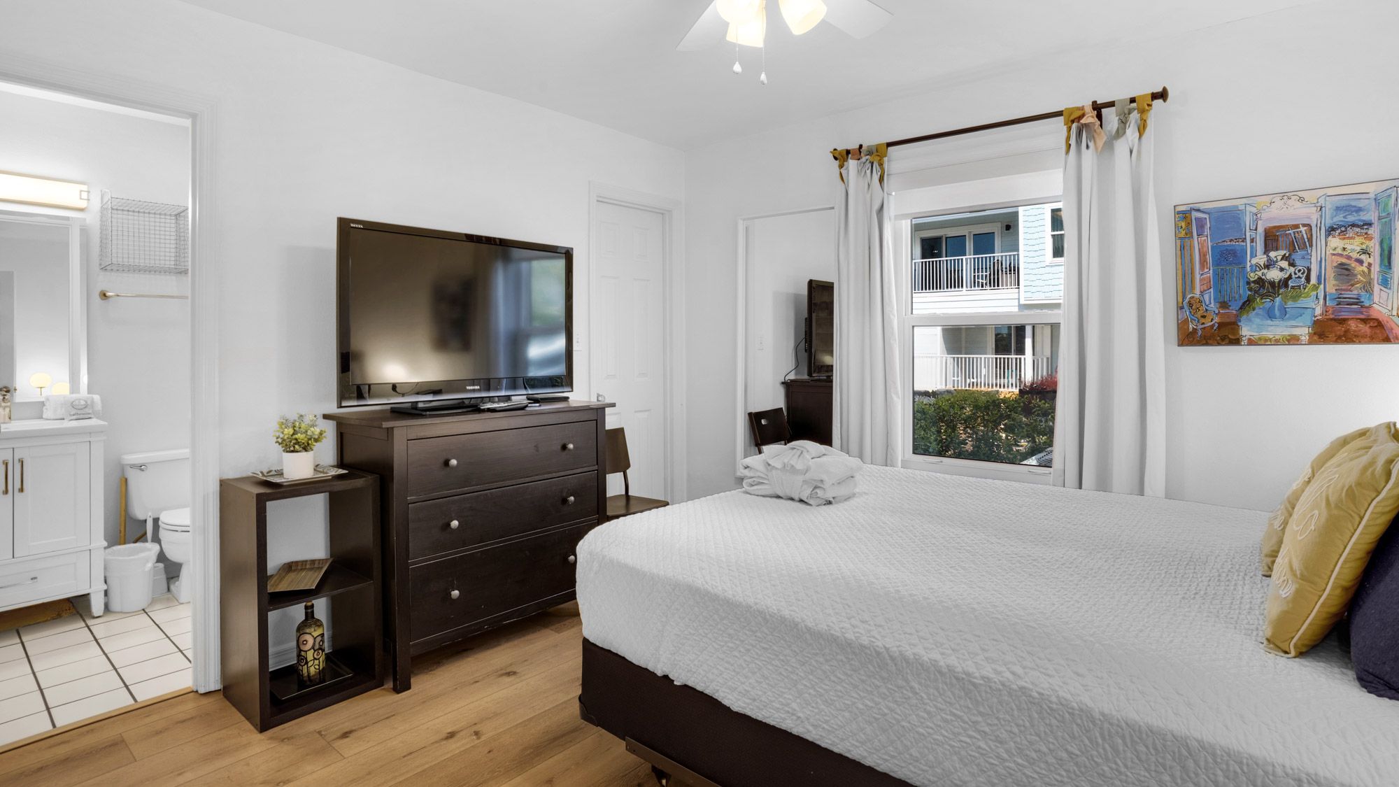 Beachside Villas 612 - Bedroom 1