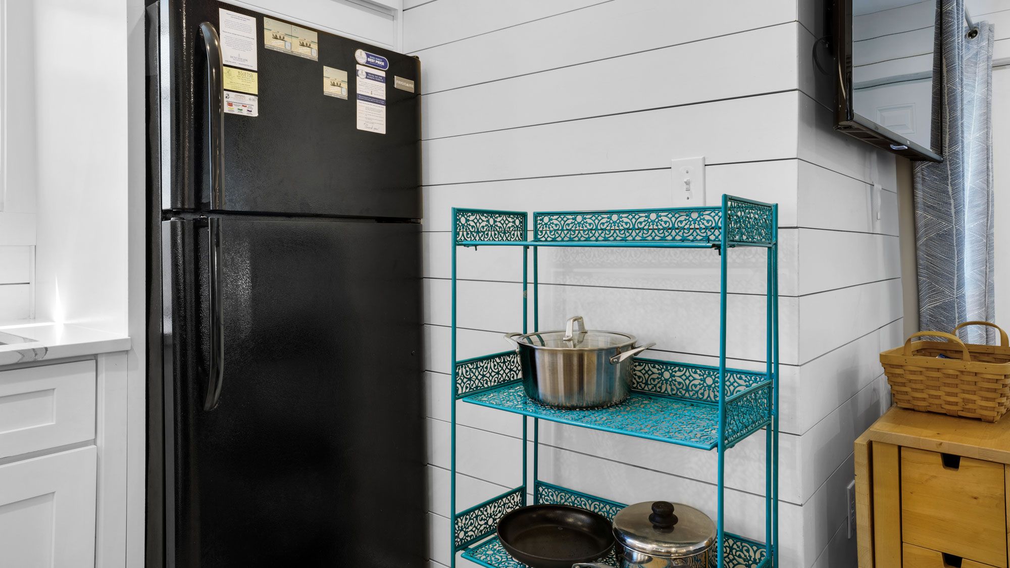 Beachside Villas 612 - Kitchen area