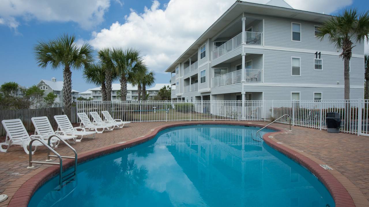 Beachside Villas Grounds and Amenities Beachside Villas Grounds and Amenities