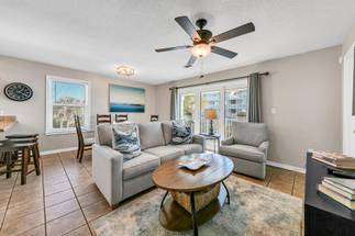 Beachside Villas 623 Living area Beachside Villas 623 Living area