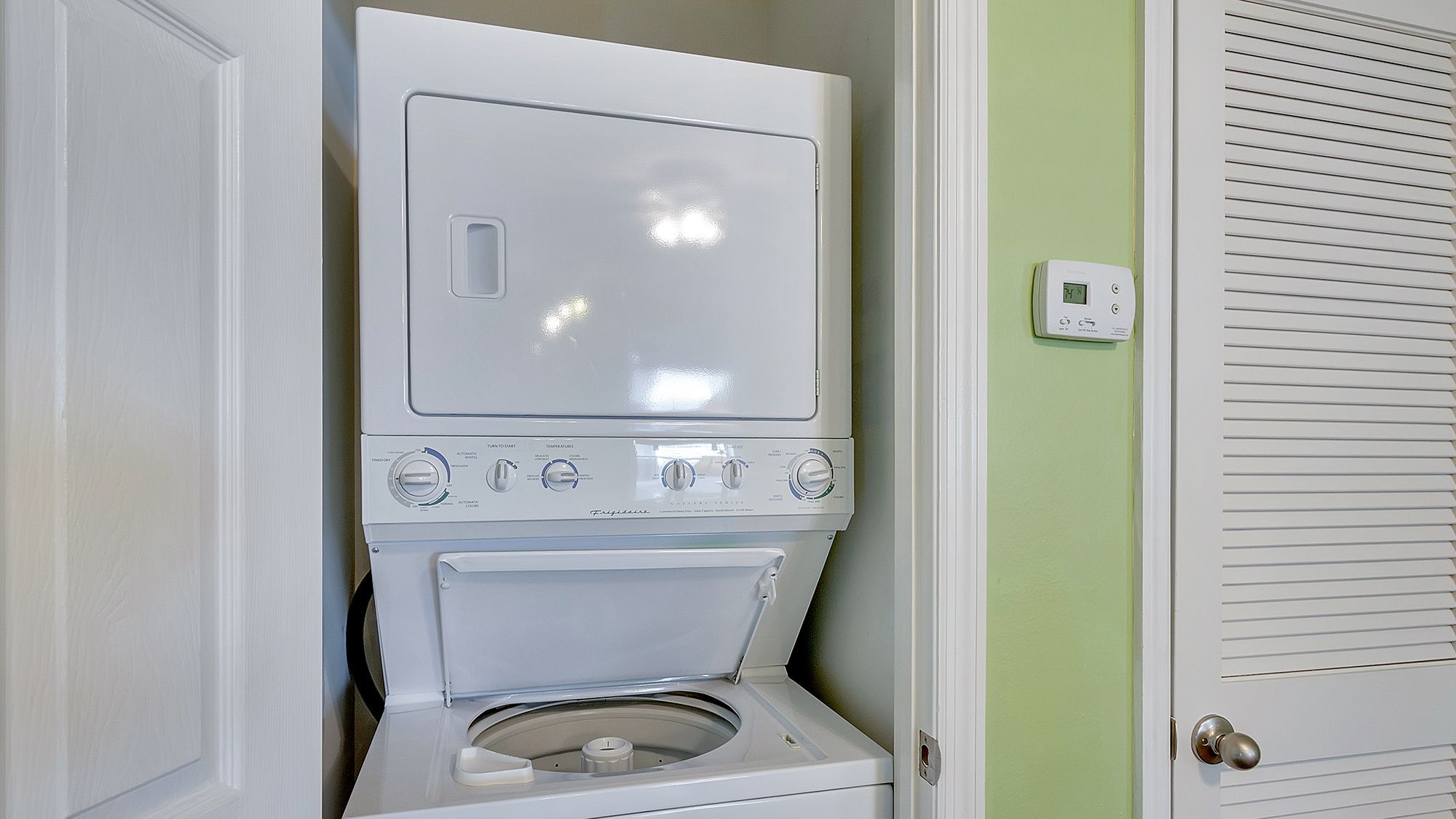 Beachside Villas 714 Laundry