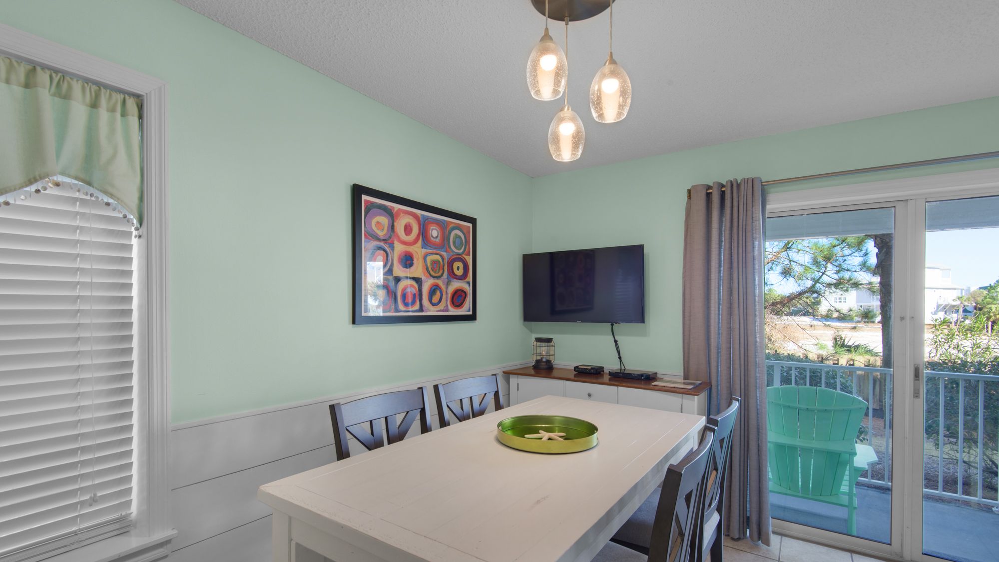 Beachside Villas 714 Main Living Area