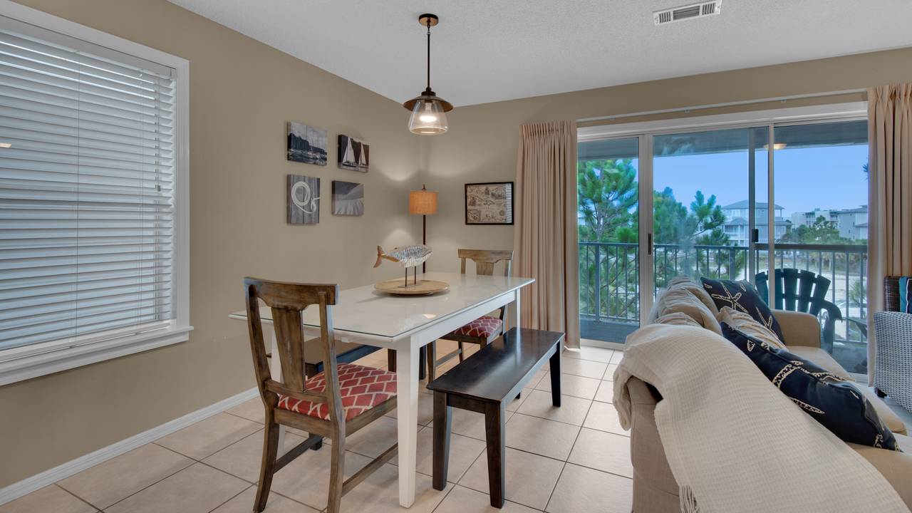 Beachside Villas 733 Dining Area Beachside Villas 733 Dining Area