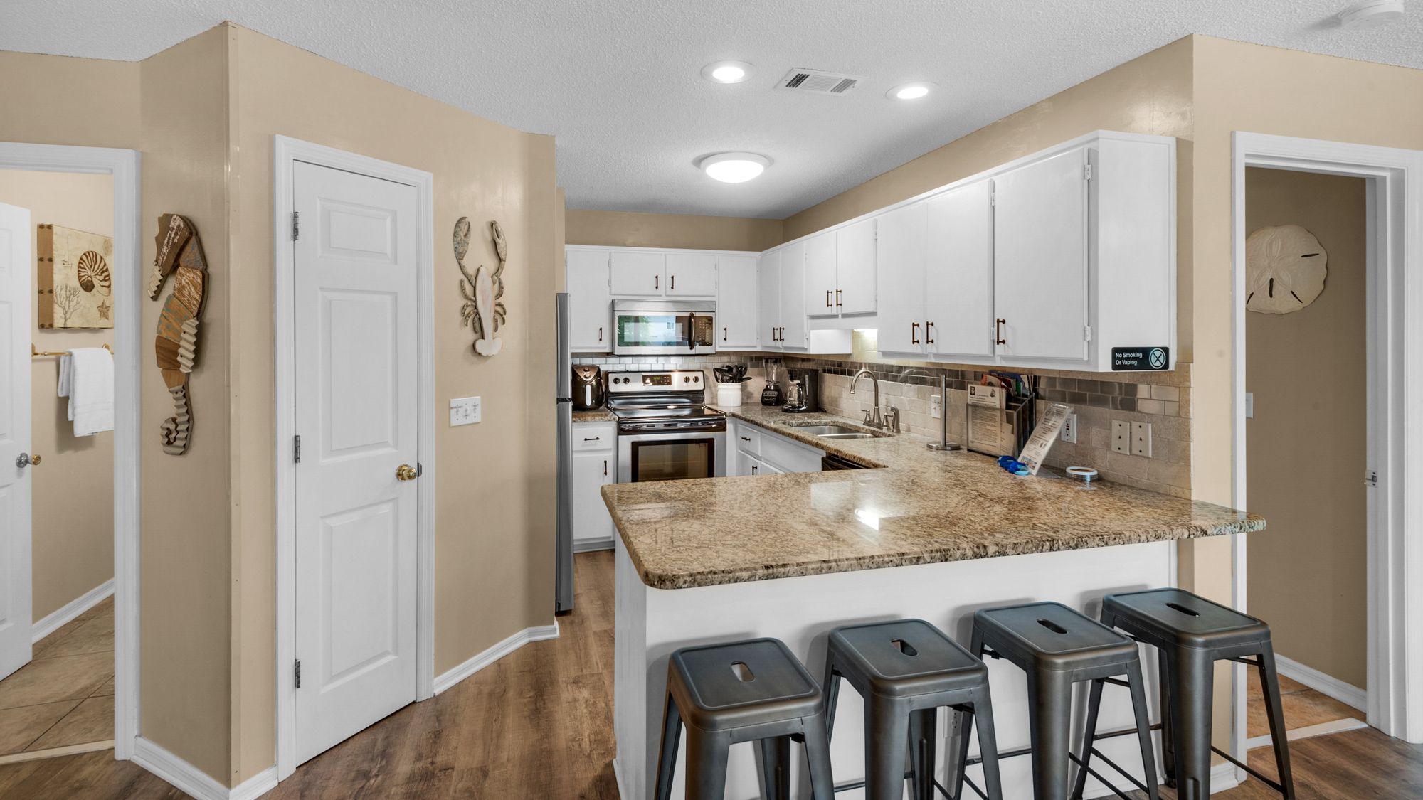 Beachside Villas 1122 Kitchen