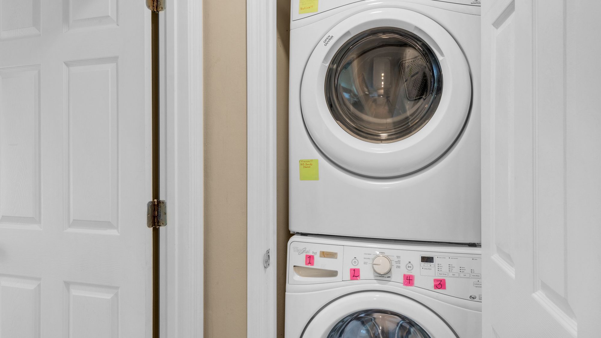 Beachside Villas 1122 Laundry