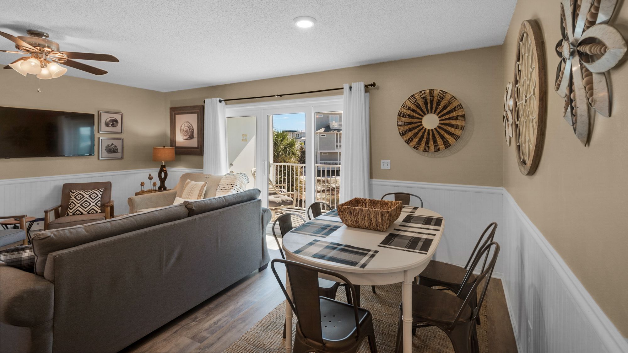 Beachside Villas 1122 Living Area