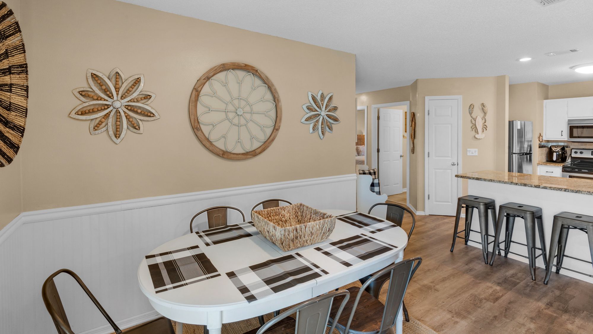 Beachside Villas 1122 Dining Area