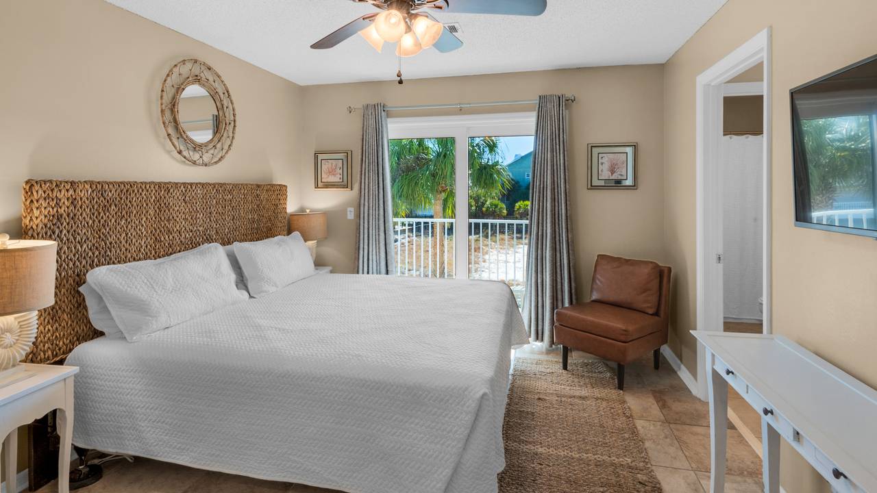 Beachside Villas 1122 King Bedroom Beachside Villas 1122 King Bedroom