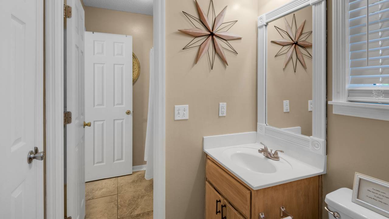 Beachside Villas 1122 Jack and Jill Bathroom Beachside Villas 1122 Jack and Jill Bathroom