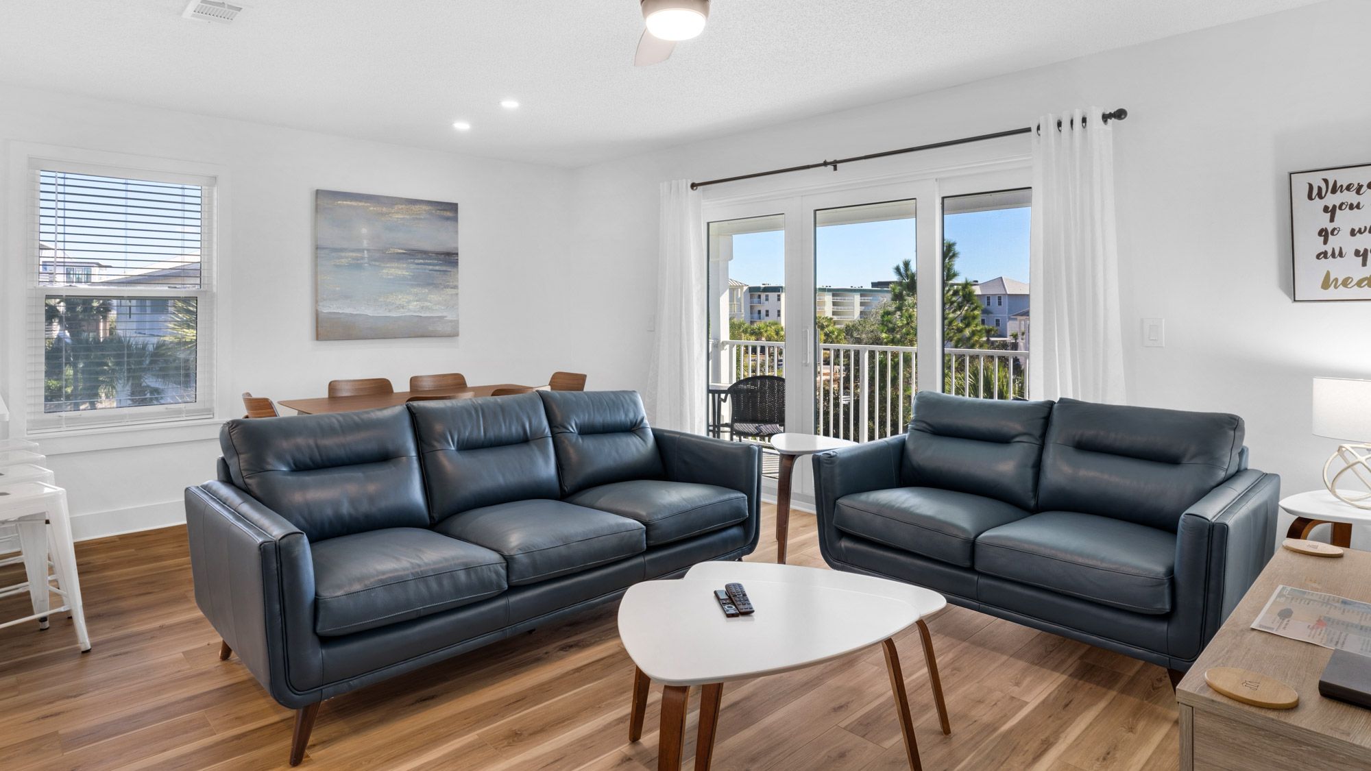 Beachside Villas 1133 Living Area