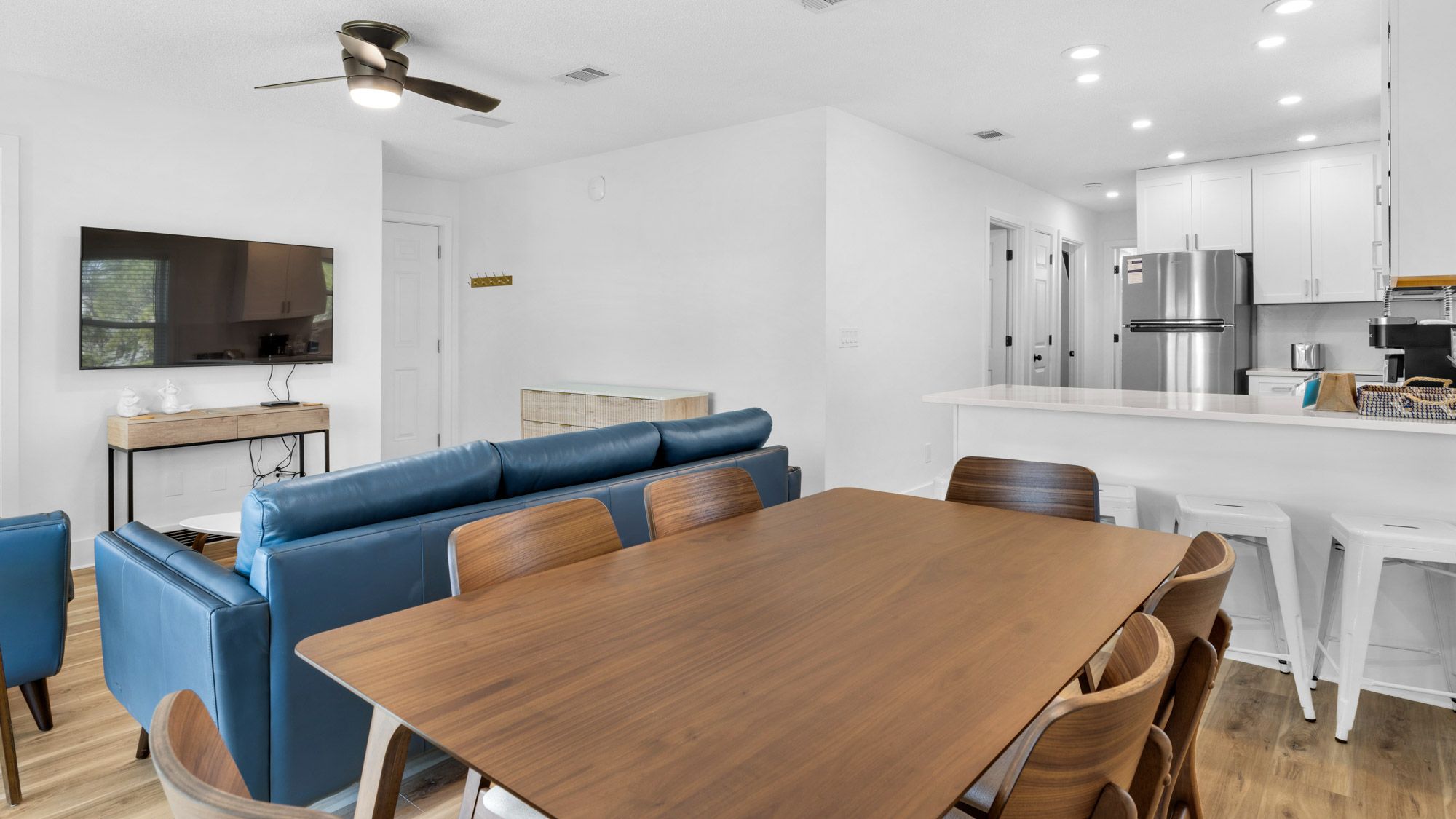 Beachside Villas 1133 Dining Area