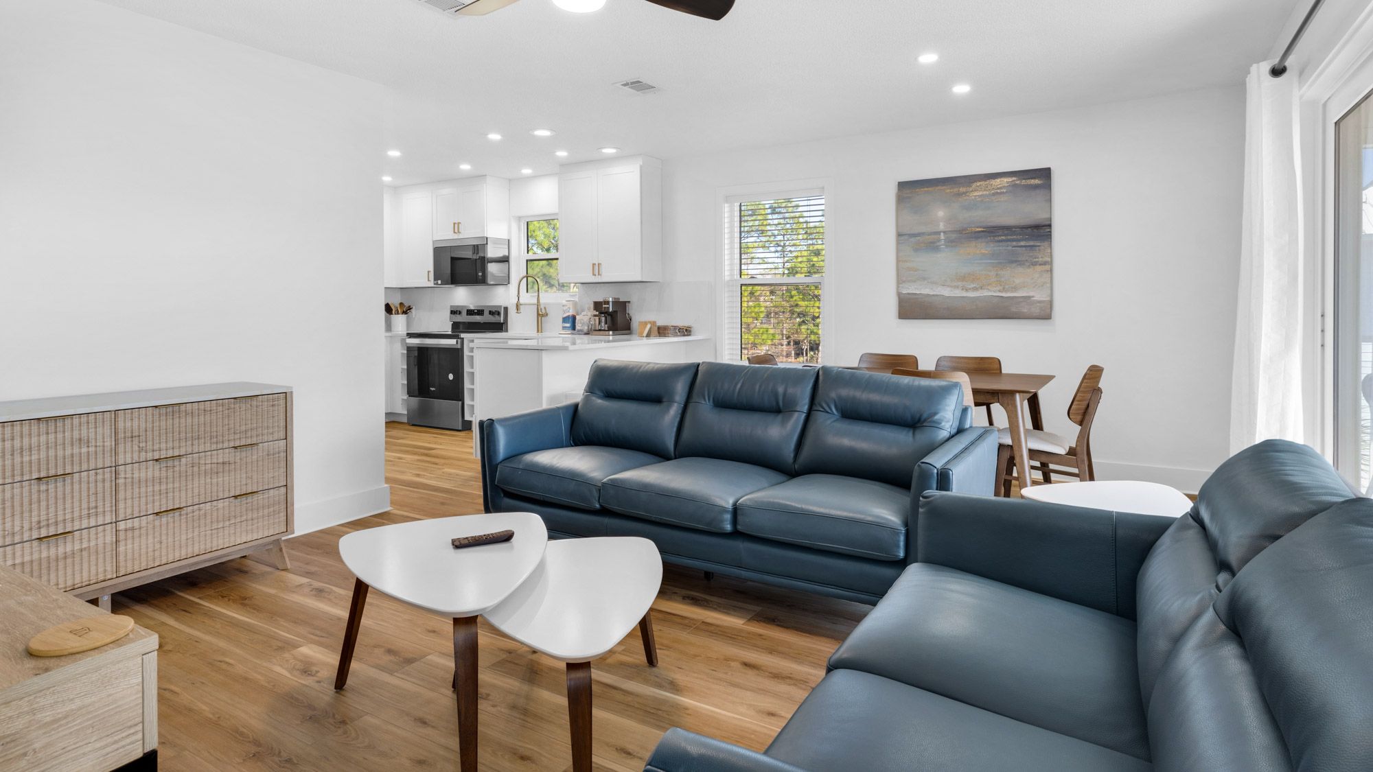 Beachside Villas 1133 Living Area