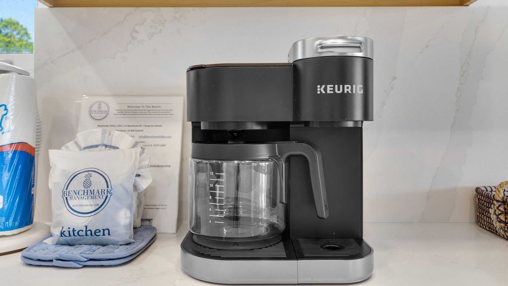 Beachside Villas 1133 Kitchen Area