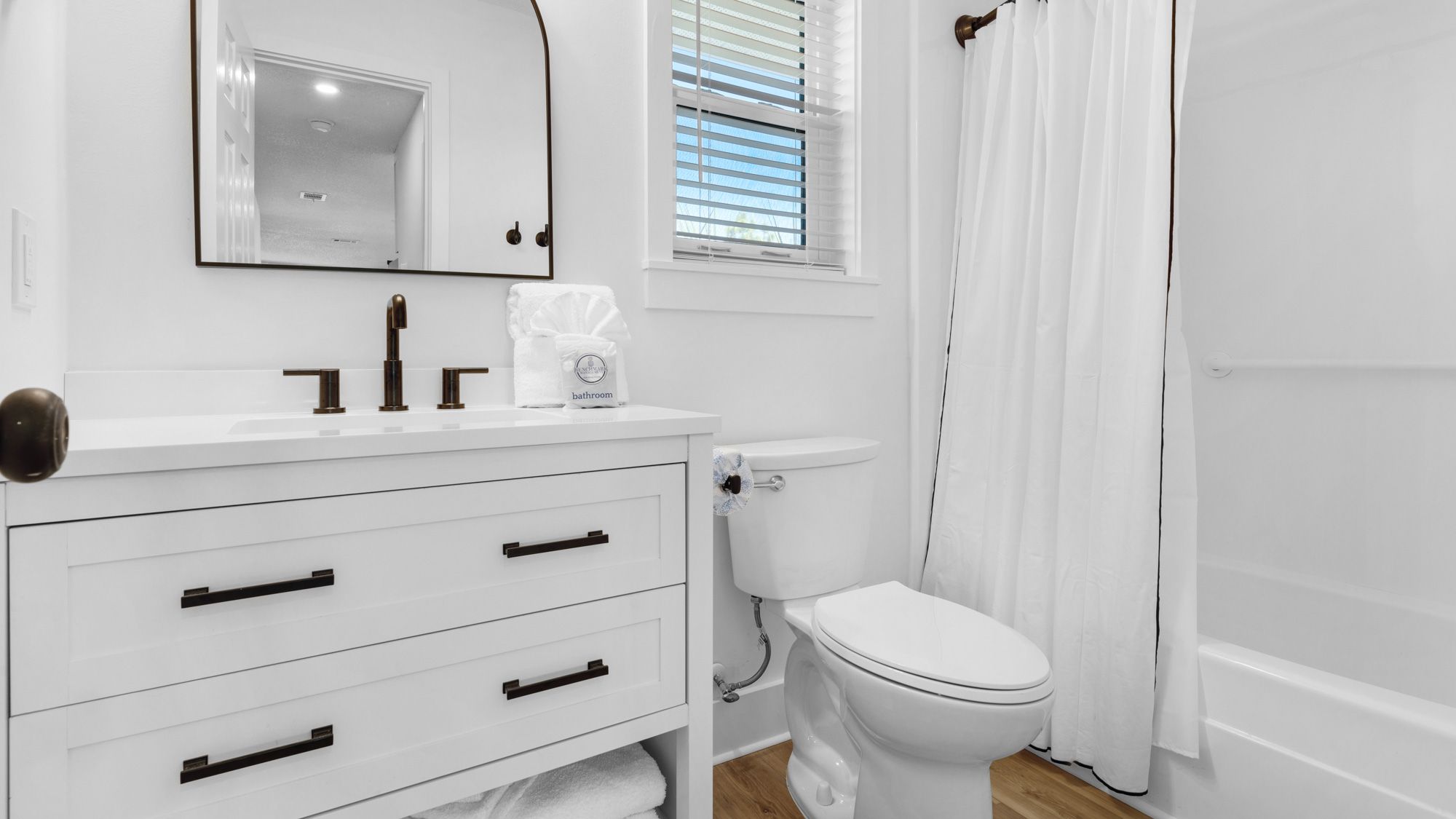 Beachside Villas 1133 Bathroom