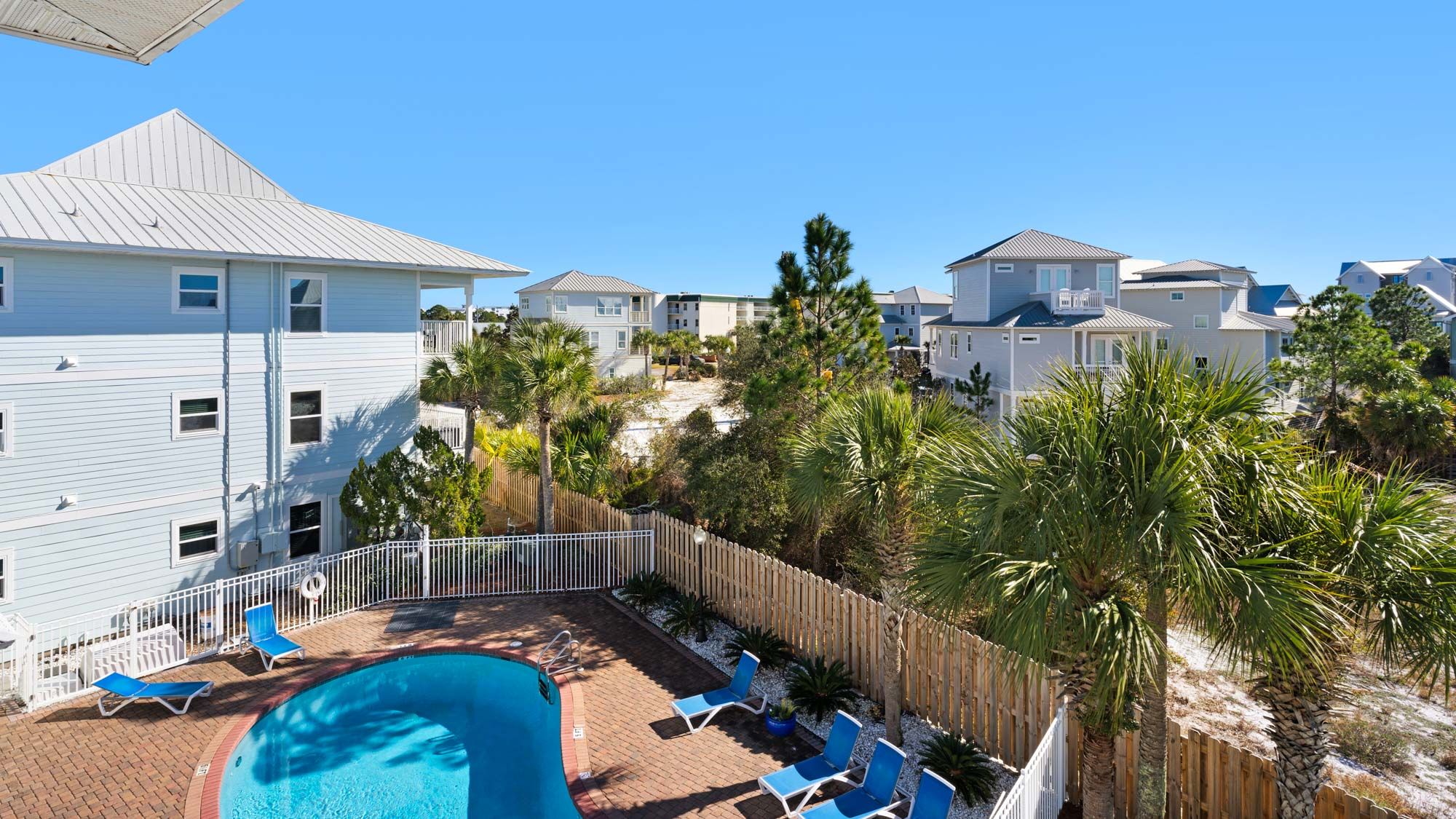 Beachside Villas 1133 Pool view from the balcony