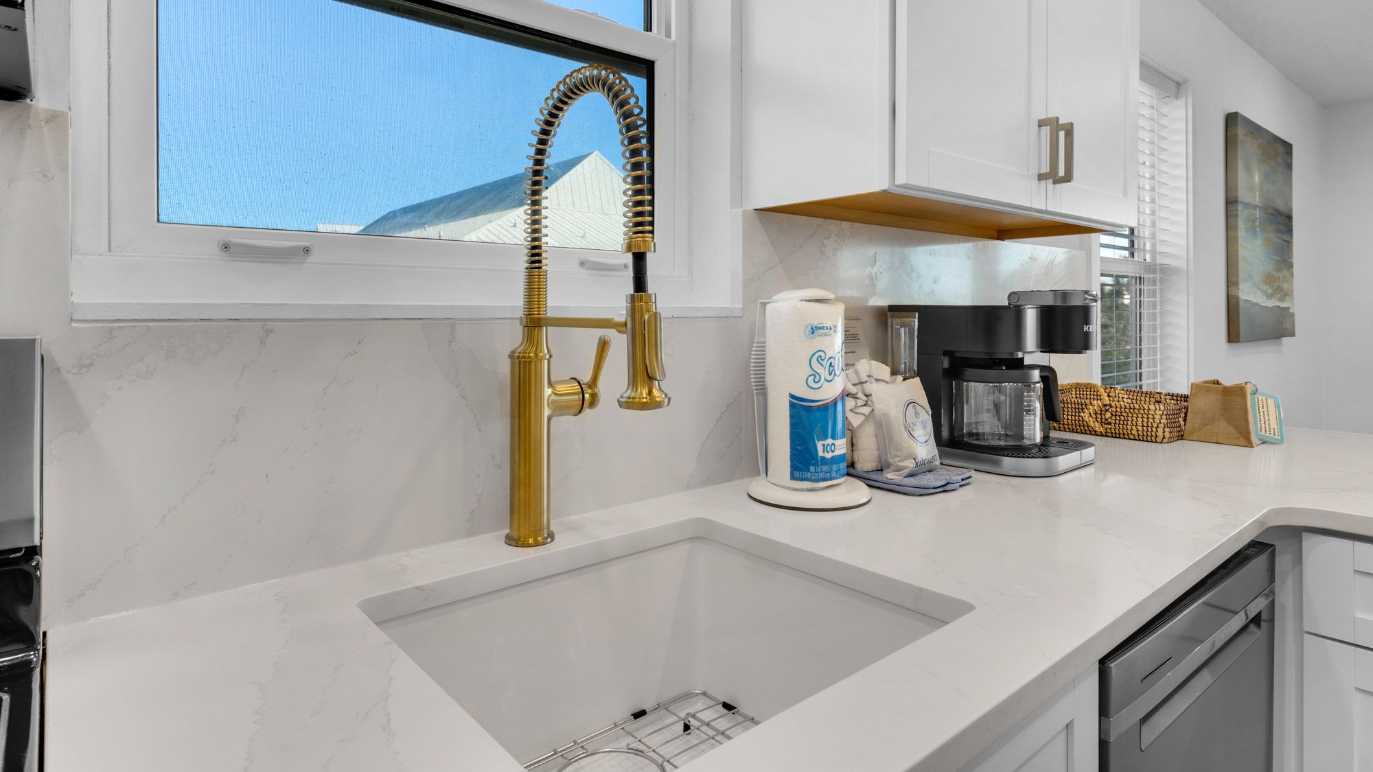 Beachside Villas 1133 Kitchen Area