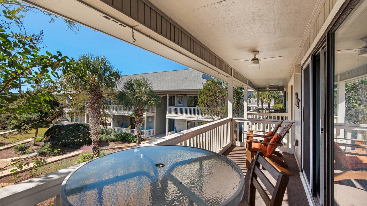 Beachwood Villas 8D Balcony Beachwood Villas 8D Balcony