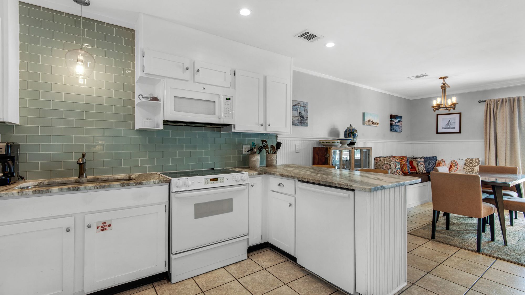 Beachwood Villas 8D Kitchen