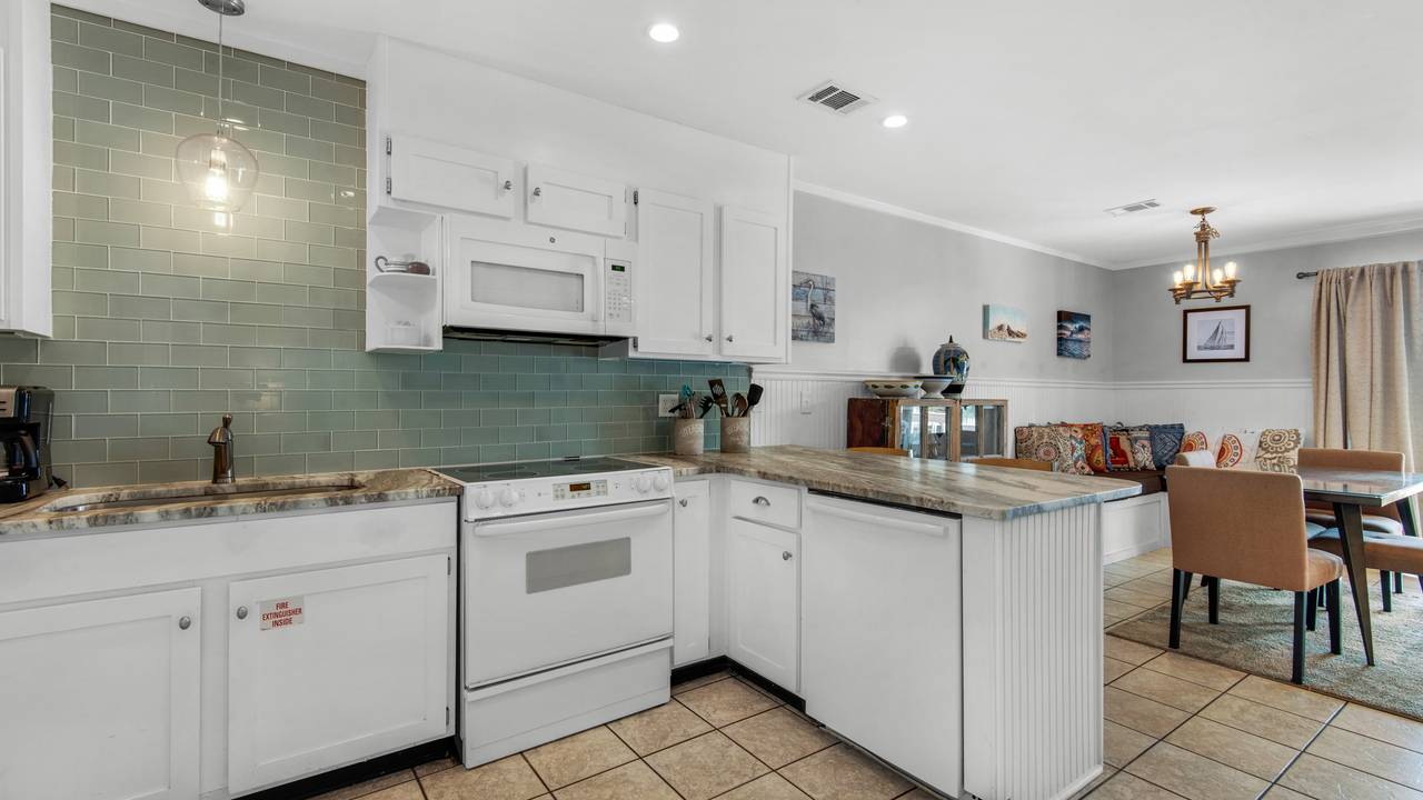 Beachwood Villas 8D Kitchen Beachwood Villas 8D Kitchen