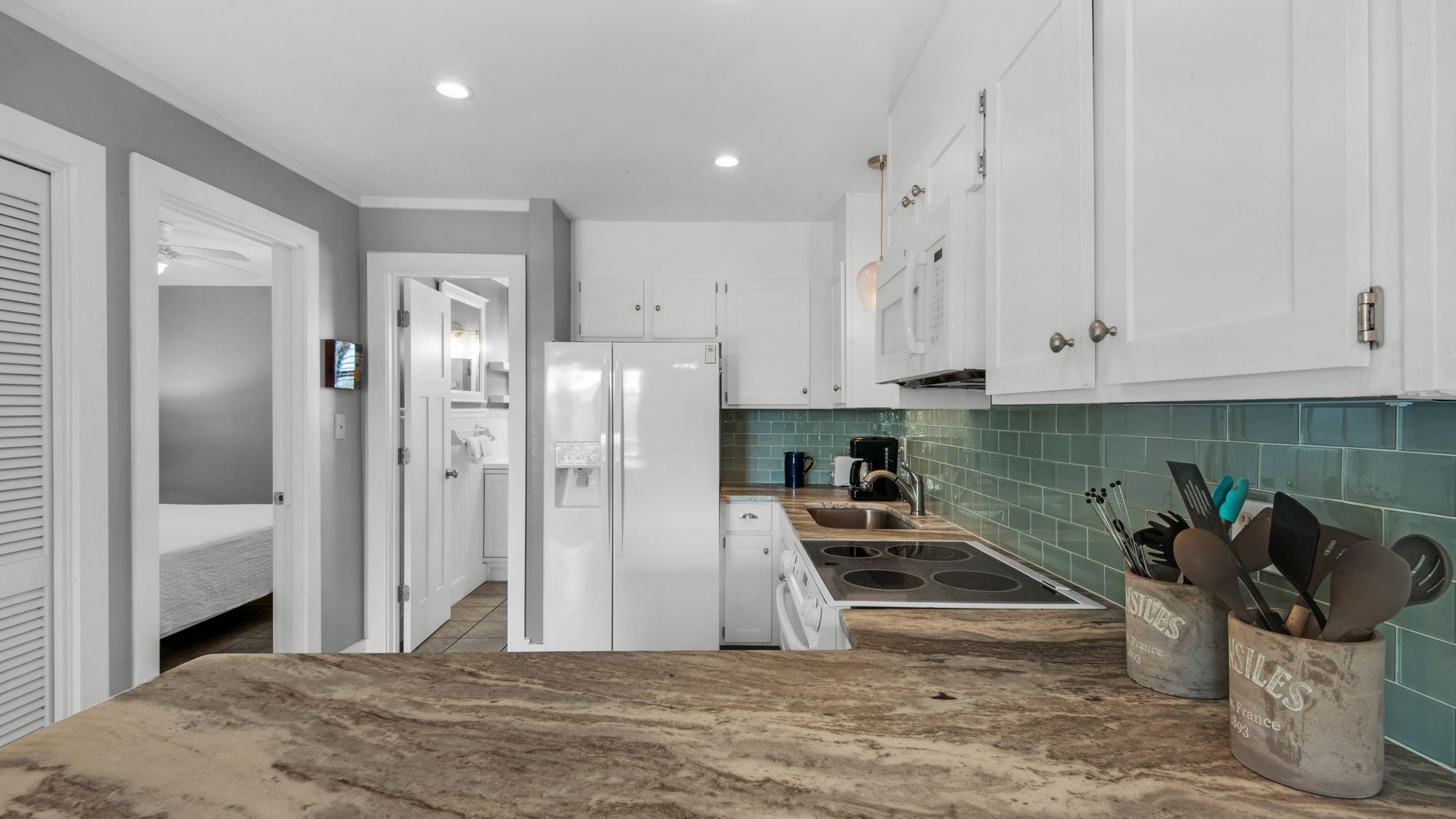 Beachwood Villas 8D Kitchen