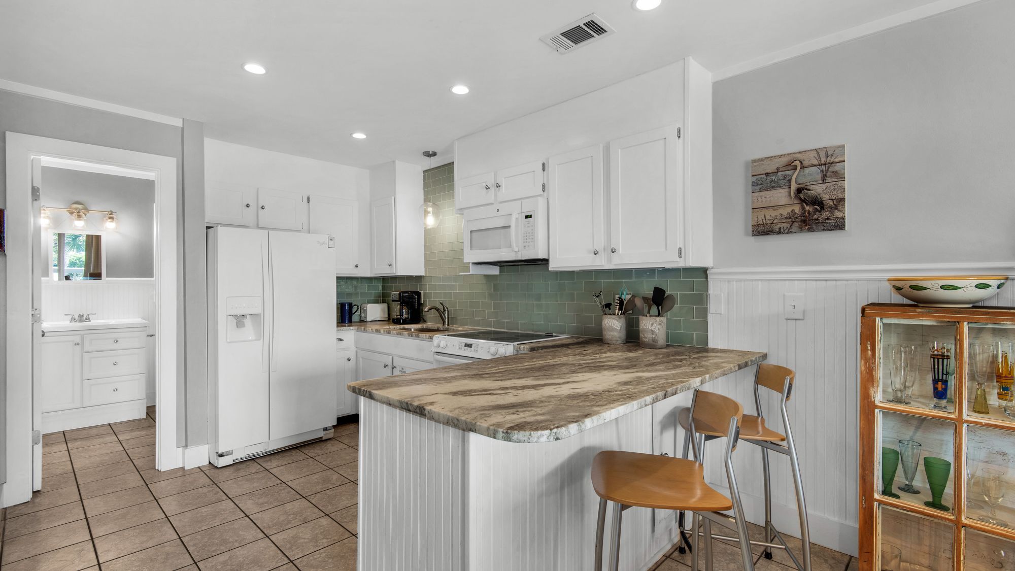 Beachwood Villas 8D Kitchen