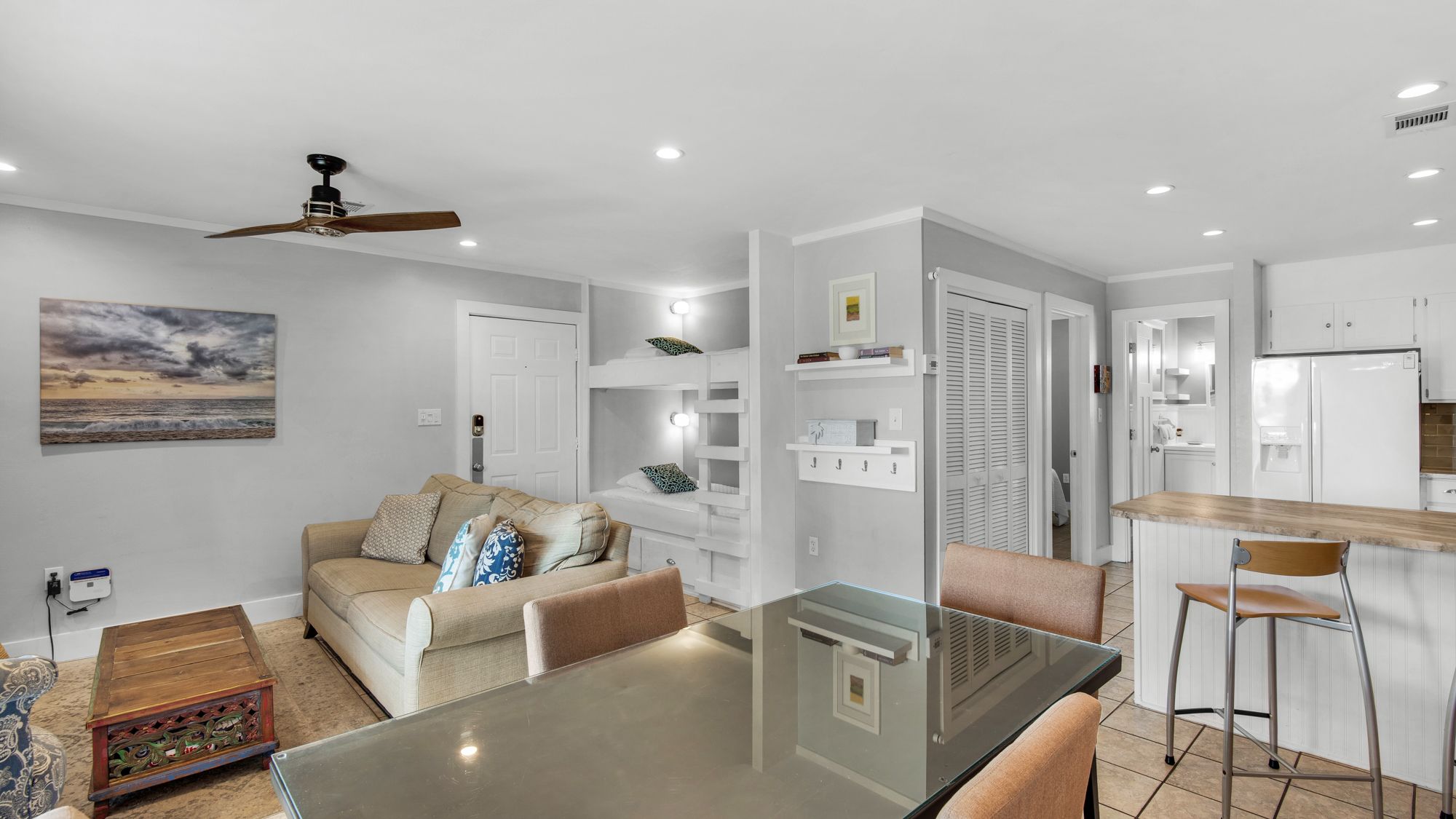 Beachwood Villas 8D Dining Table